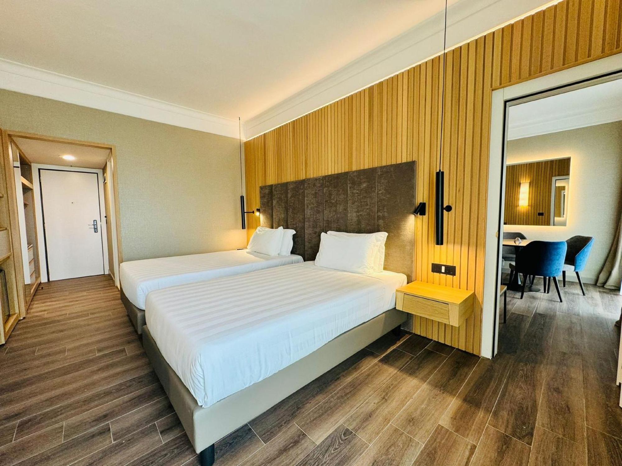 Crowne Plaza Rome St. Peter'S By Ihg Hotel Ngoại thất bức ảnh