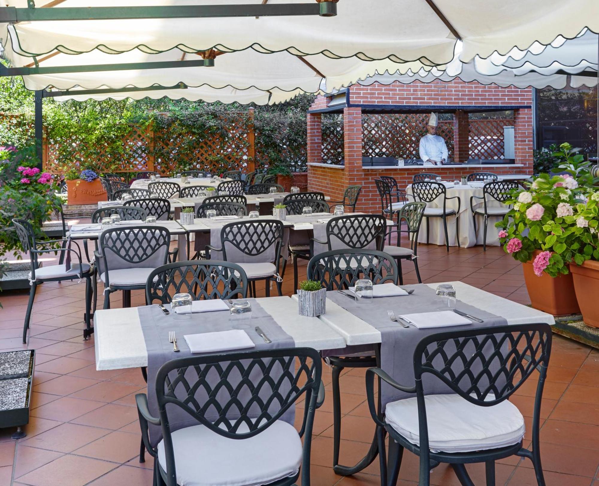 Crowne Plaza Rome St. Peter'S By Ihg Hotel Ngoại thất bức ảnh