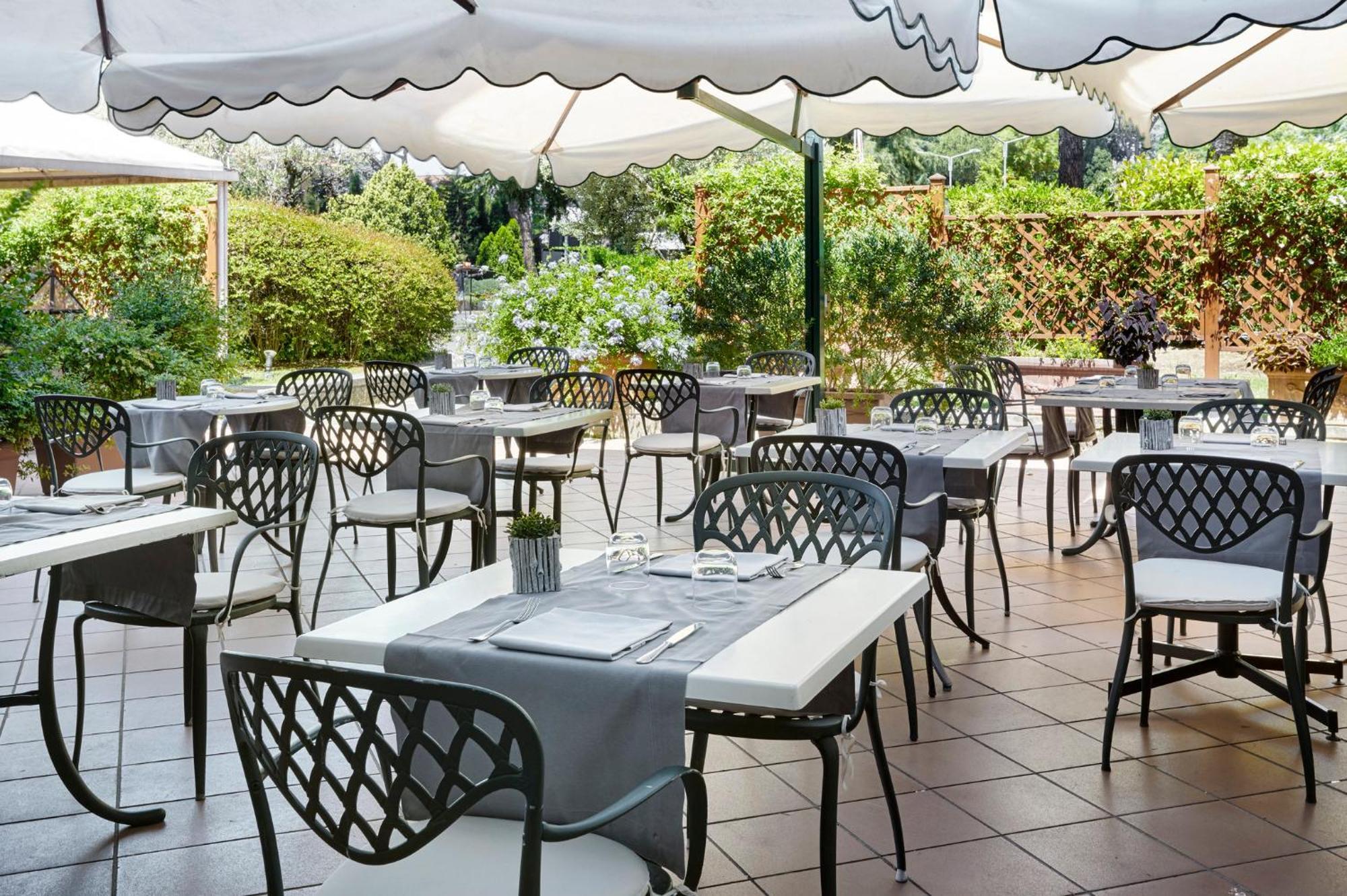 Crowne Plaza Rome St. Peter'S By Ihg Hotel Ngoại thất bức ảnh