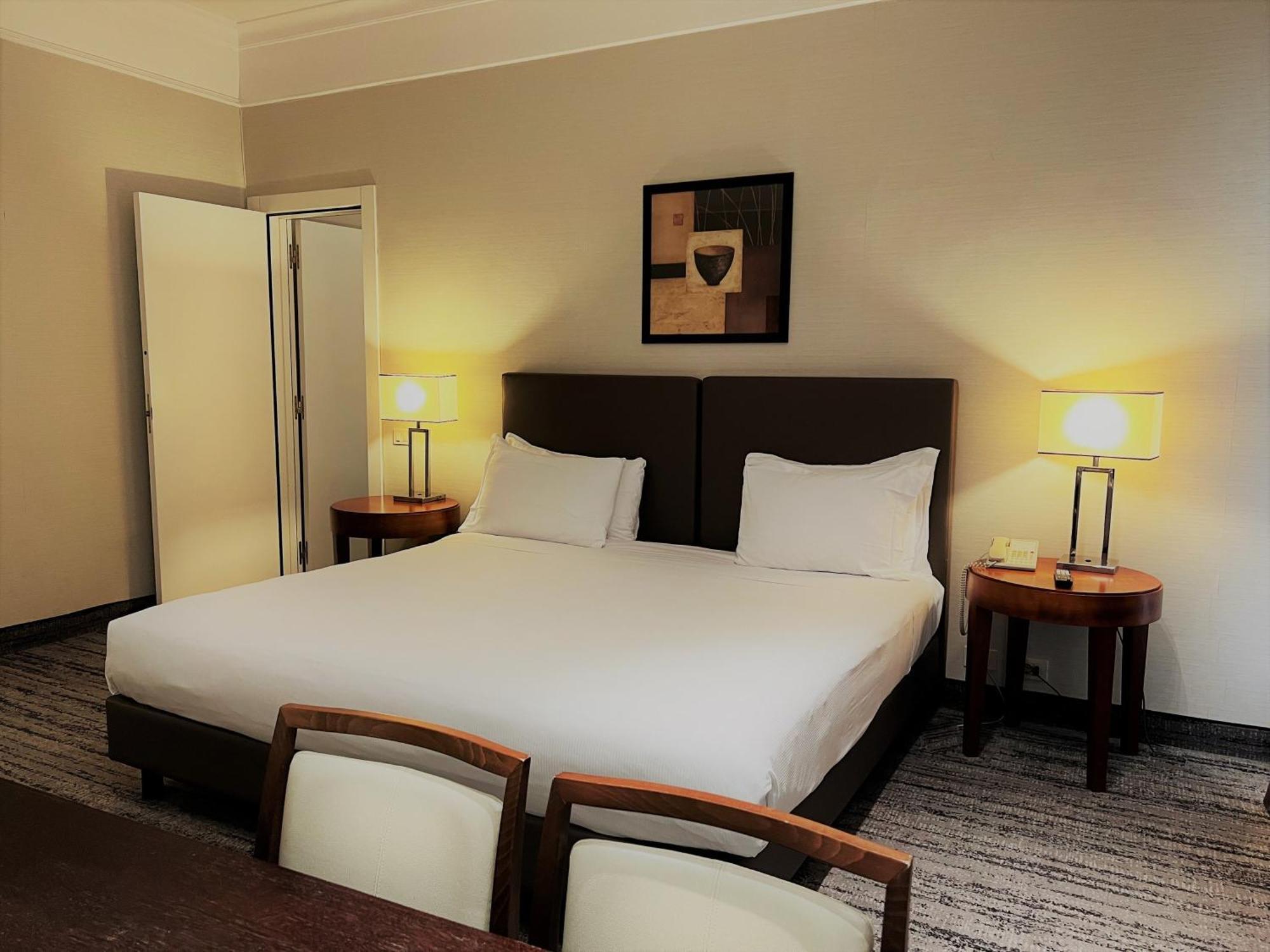 Crowne Plaza Rome St. Peter'S By Ihg Hotel Ngoại thất bức ảnh